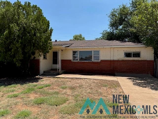 1st image of 801 W Yucca Ave