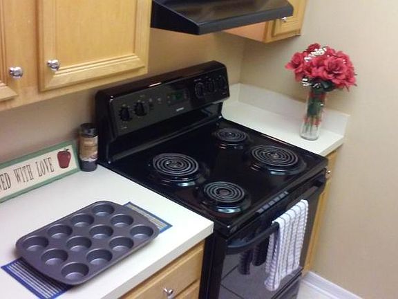 3rd image of 825 Lowell Blvd APT A26