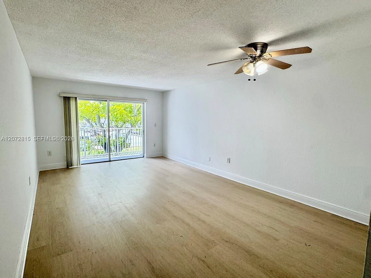 Doral Gardens Ii Condo — Photo 4
