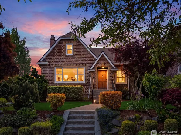 1537 Thorndyke Avenue W, Seattle, WA 98199
