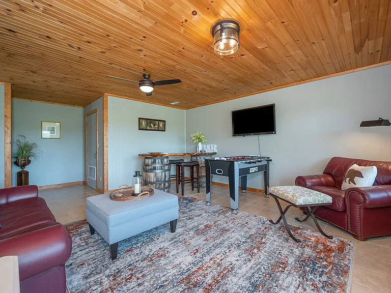 527 Laughter Rd — Photo 31