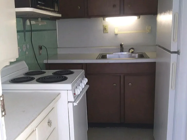 719 SW Lincoln St #2 — Photo 21