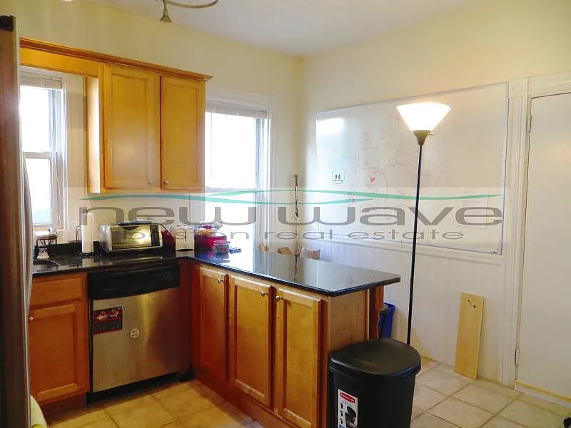 4 bed, 1200 sqft, $5,900 — Photo 4