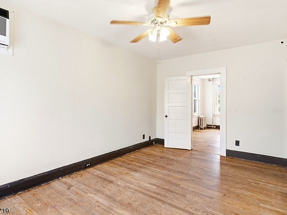 4th image of 632 Grier Ave