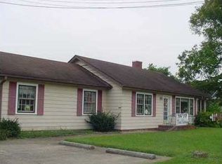 1398 Canton Rd, Marietta, GA 30066