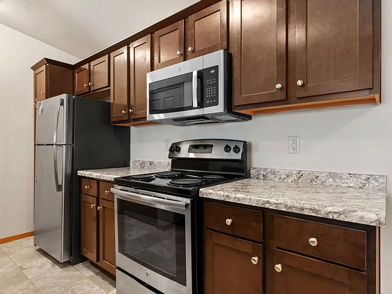 228 Baker Blvd — Photo 4