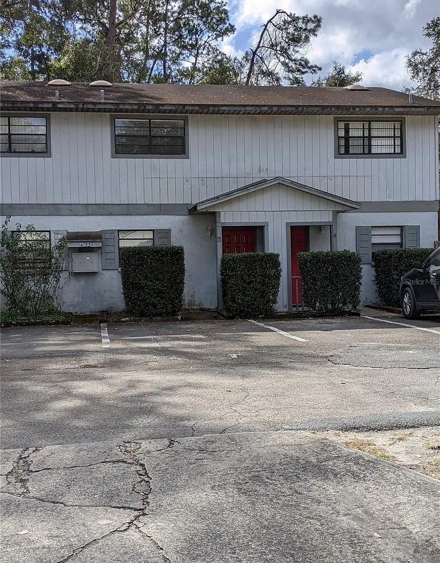 2 bed, 1.5 bath, 960 sqft, $1,150 — Photo 1