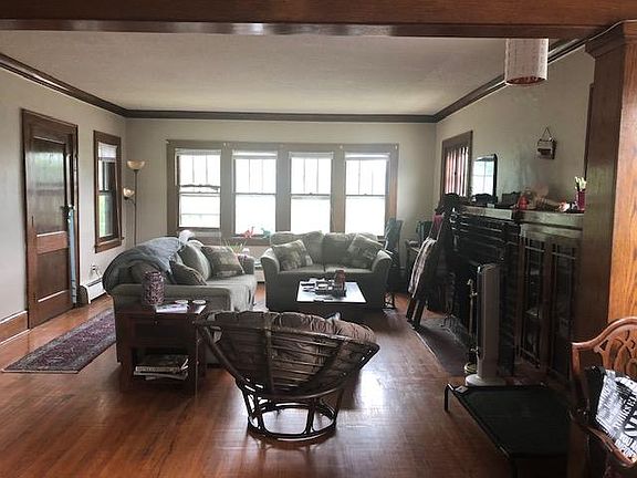 5th image of 3550 Harriet Ave S #1