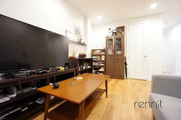 Rented by Rennit Inc. | media 14
