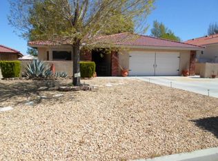 27977 Golf Ct, Helendale, CA 92342