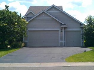 8843 Blackoaks Ln N, Maple Grove, MN 55311