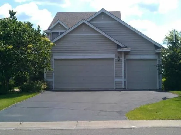 8843 Blackoaks Ln N, Maple Grove, MN 55311