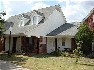 1st image of 135 Oak Branch Trl
