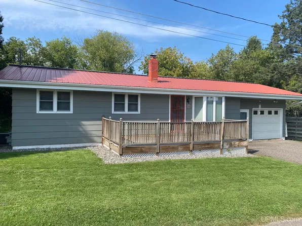712 Walnut St, Crystal Falls, MI 49920
