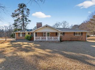 6957 Mason Creek Rd, Douglasville, GA 30135