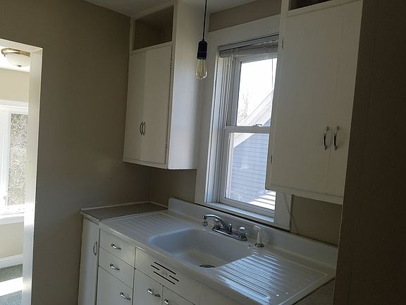 Kitchen sink