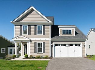 80 Fieldstone Ln #80, Beacon Falls, CT 06403