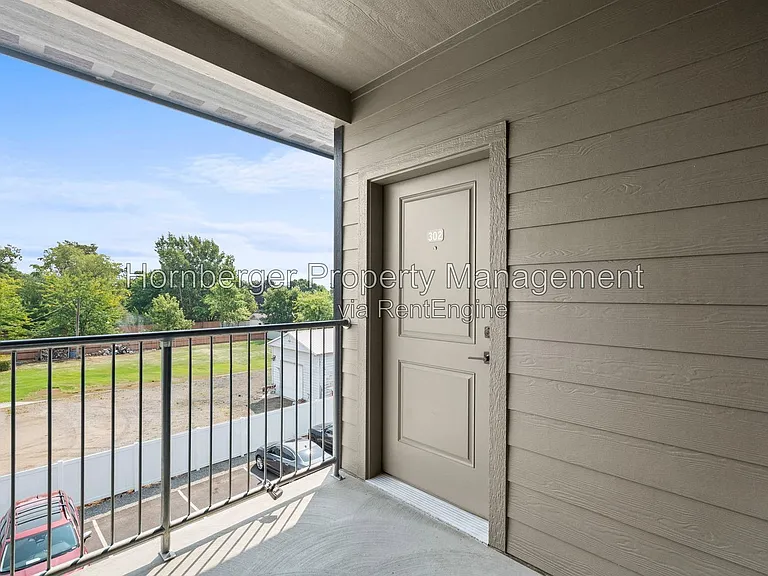 16104 E Valleyway — Photo 45