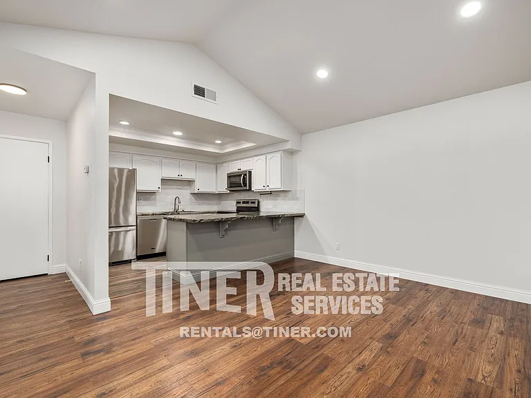 7586 Waterwillow Dr — Photo 6