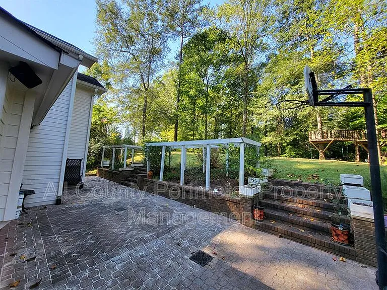 363 Indian Hills Trl — Photo 31