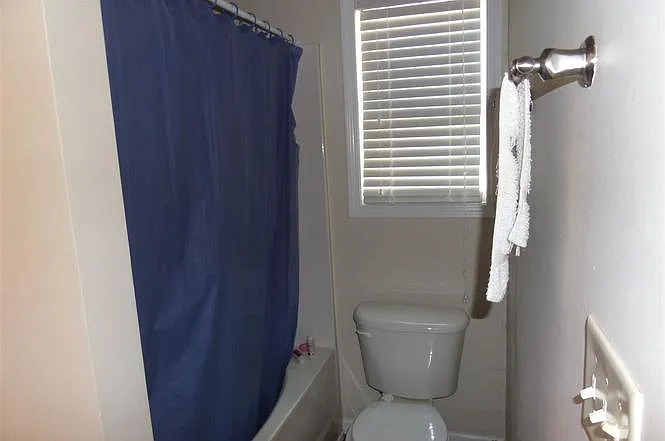 2033 Winston Diamond Ct — Photo 7