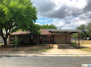 606 Hetherly St, Lampasas, TX 76550