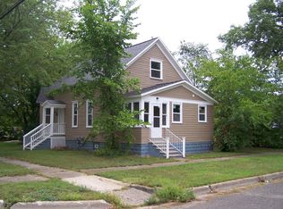 1070 Sophia St, Muskegon, MI 49442