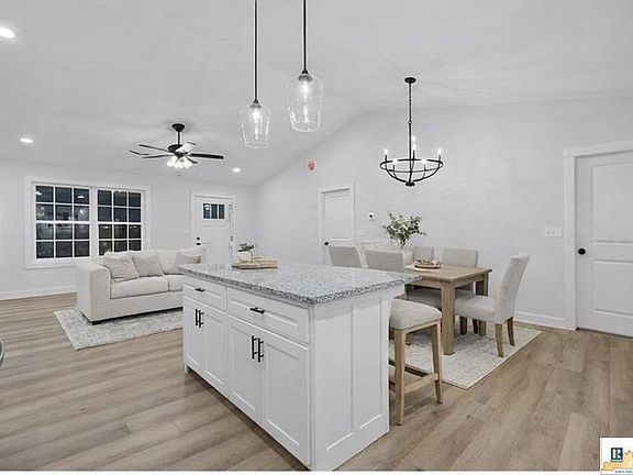 4th image of 12 Crawford Rd