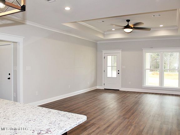 5th image of 206 Marshall Smith Rd