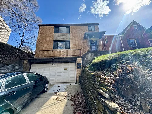 229-231 Marylea Avenue (LO) Photo 1
