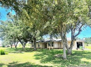 4091 Post Oak Dr, Beeville, TX 78102