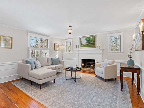 3rd image of 20 Lee Rd