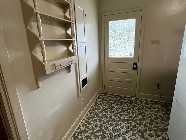 119 Saint Julien Ave — Photo 6