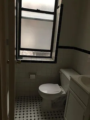 Rented by Lucien Perry | media 8