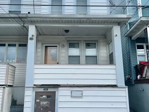 236 E Kline Ave, Lansford, PA 18232