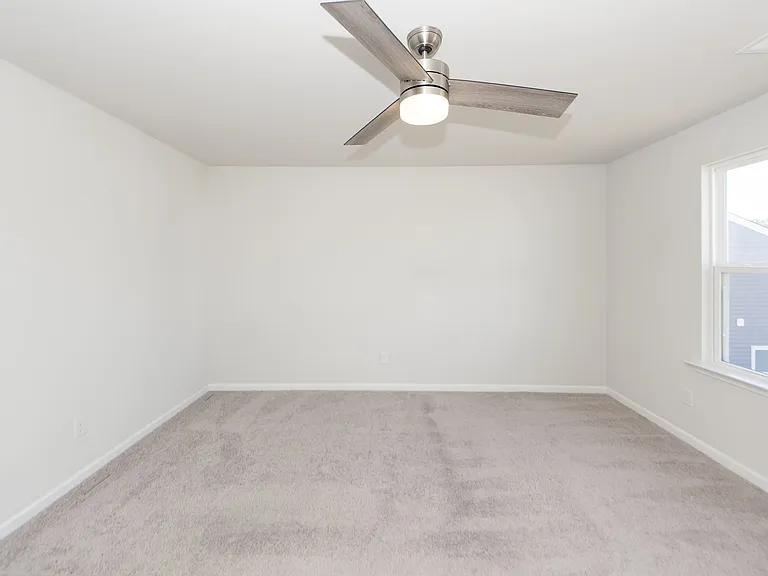 429 Eva St — Photo 34
