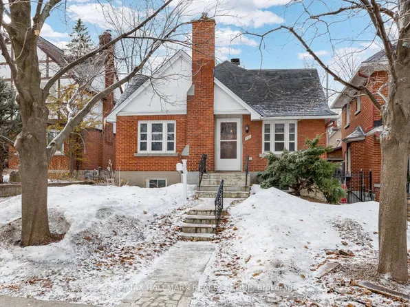 150 Ruskin St, Ottawa, ON K1Y 4C1
