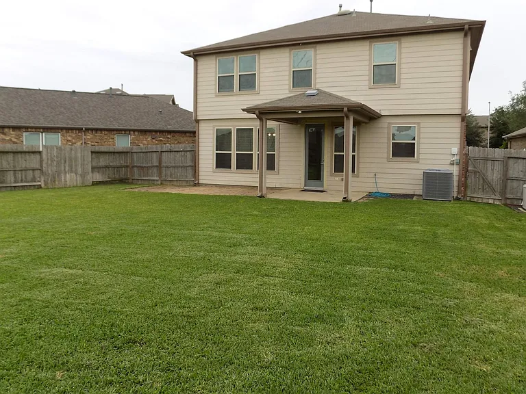 3702 Aubergine Springs Ln — Photo 28
