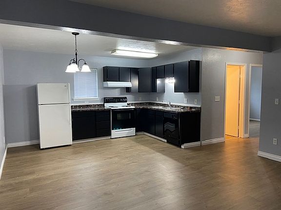 5th image of 2601 Barnette St APT 2