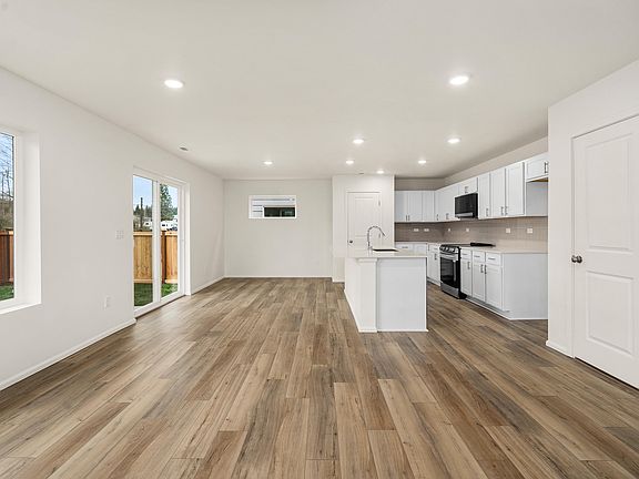 6th image of this home