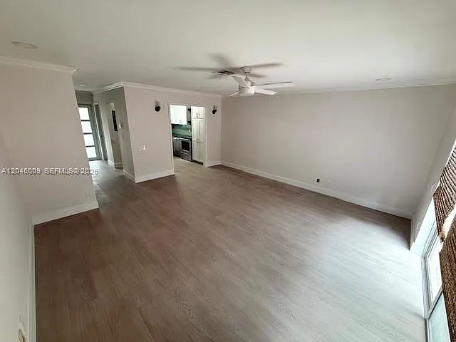 101 NE 8th Ave #1 — Photo 8