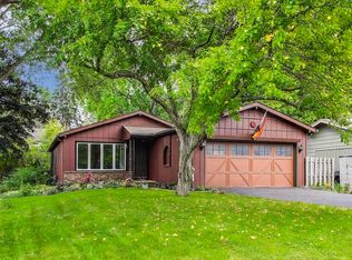 1012 Fargo Blvd, Geneva, IL 60134