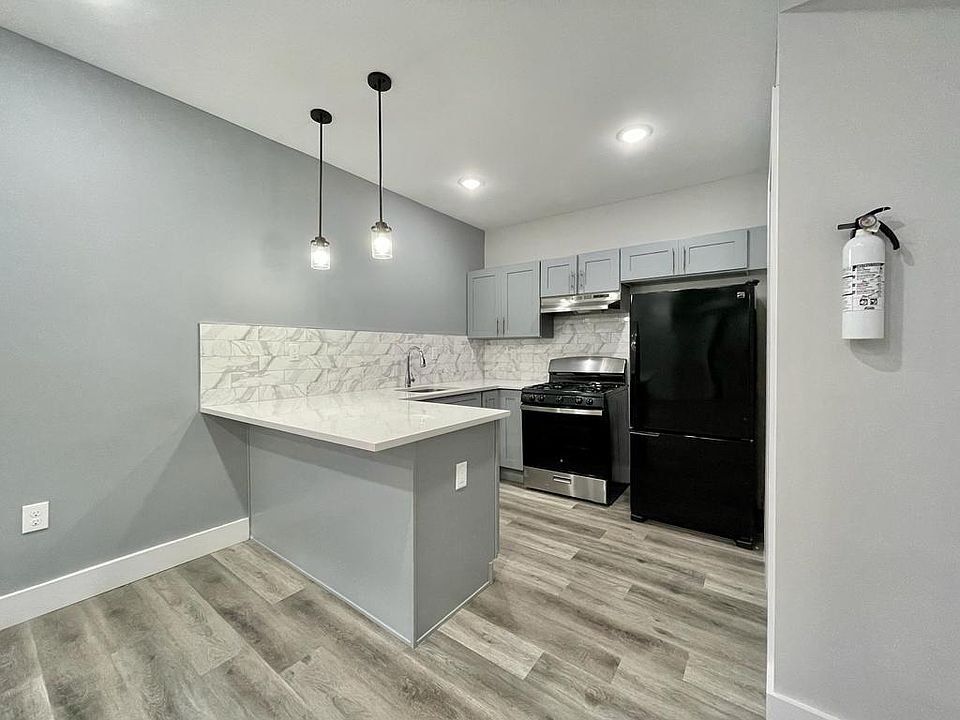 1st image of 865 S 17th St #2A