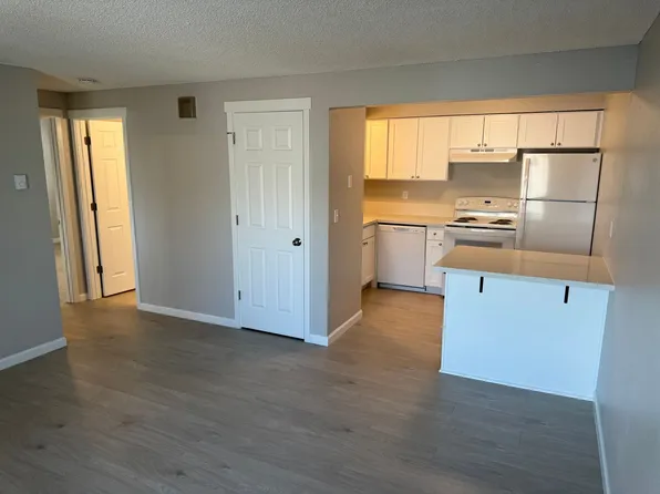 Parkside West, 325 SW Academy St APT 18, Dallas, OR 97338