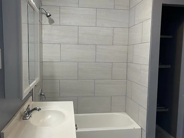 2524 Hiland St — Photo 18