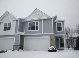 2172 Woodcrest Dr, Woodbury, MN 55129