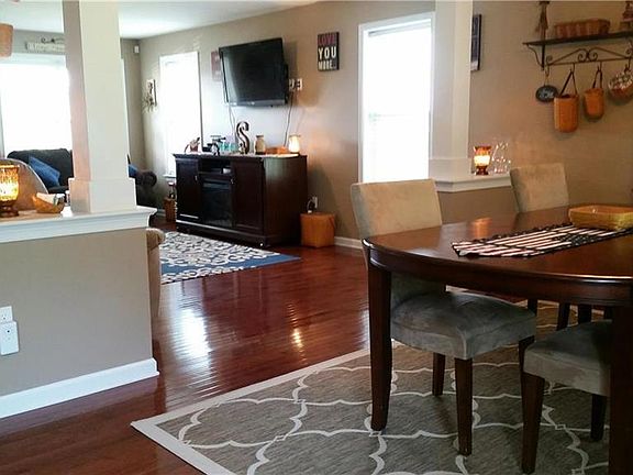 5th image of 802 S Fork Dr