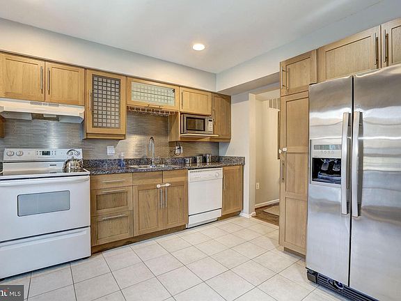5th image of 11905 Bargate Ct