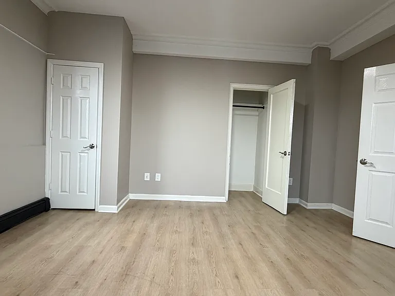 152 S Harrison St #4H — Photo 5