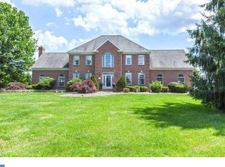 4 Harb Woodsville Rd, Pennington, NJ 08534